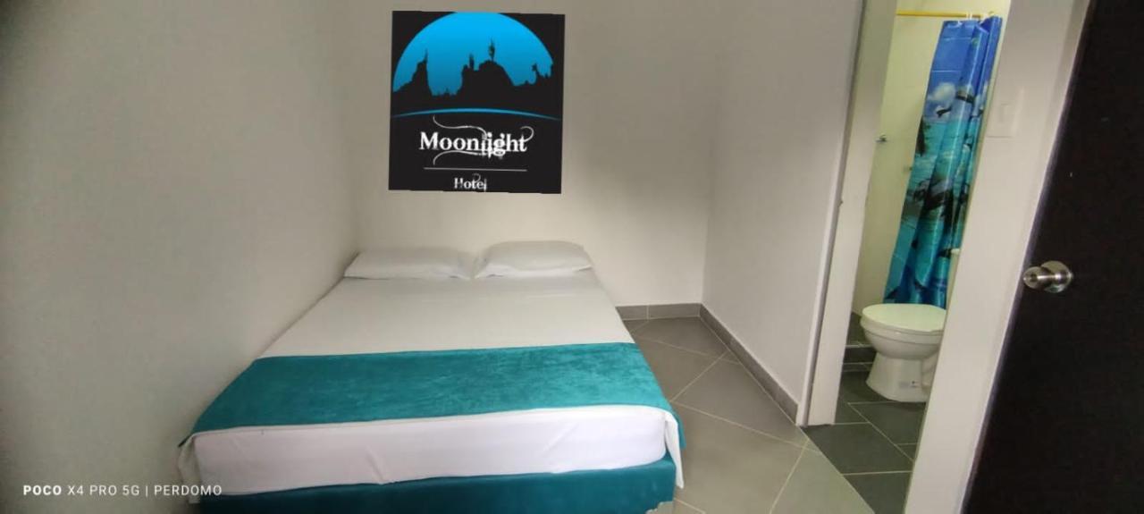 Proyecto Moonlight Apartment Villavieja Bagian luar foto